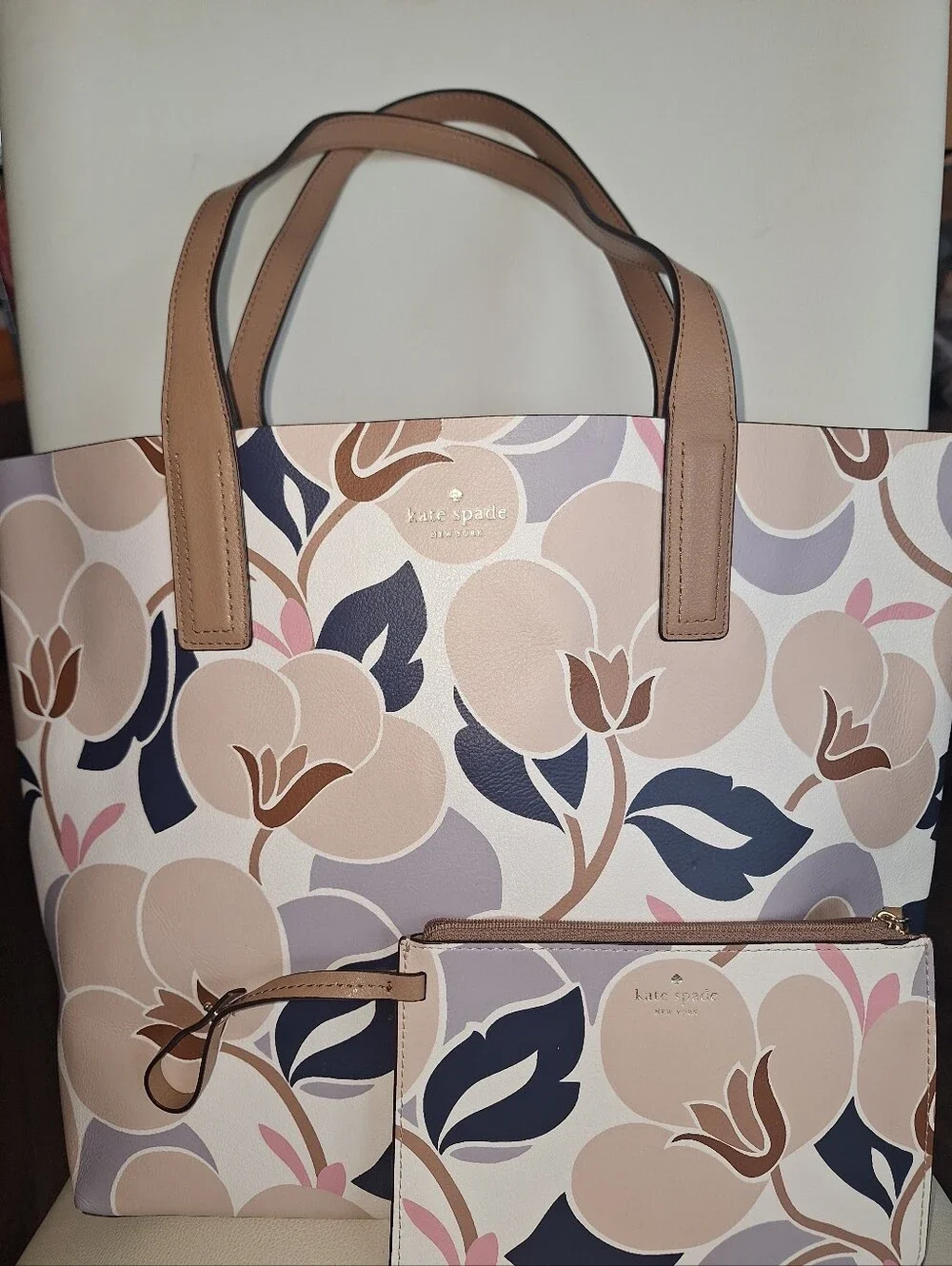 Kate Spade Arch Place Mya Breezy Floral Reversible Tote & Matching Wrislet NWOT